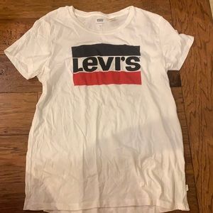 LEVI t-shirt. Size Medium. WORN ONCE